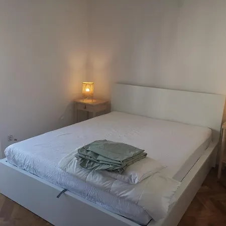 Appartement With Parking Space - 27875 *