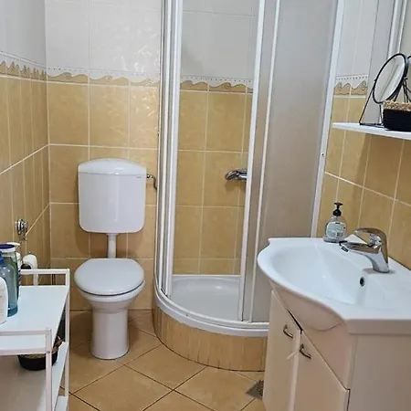 With Parking Space - 27875 Appartement *